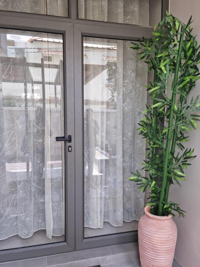 Pearl Gate Residence Flic en Flac Exterior photo