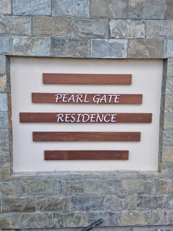 Pearl Gate Residence Flic en Flac Exterior photo